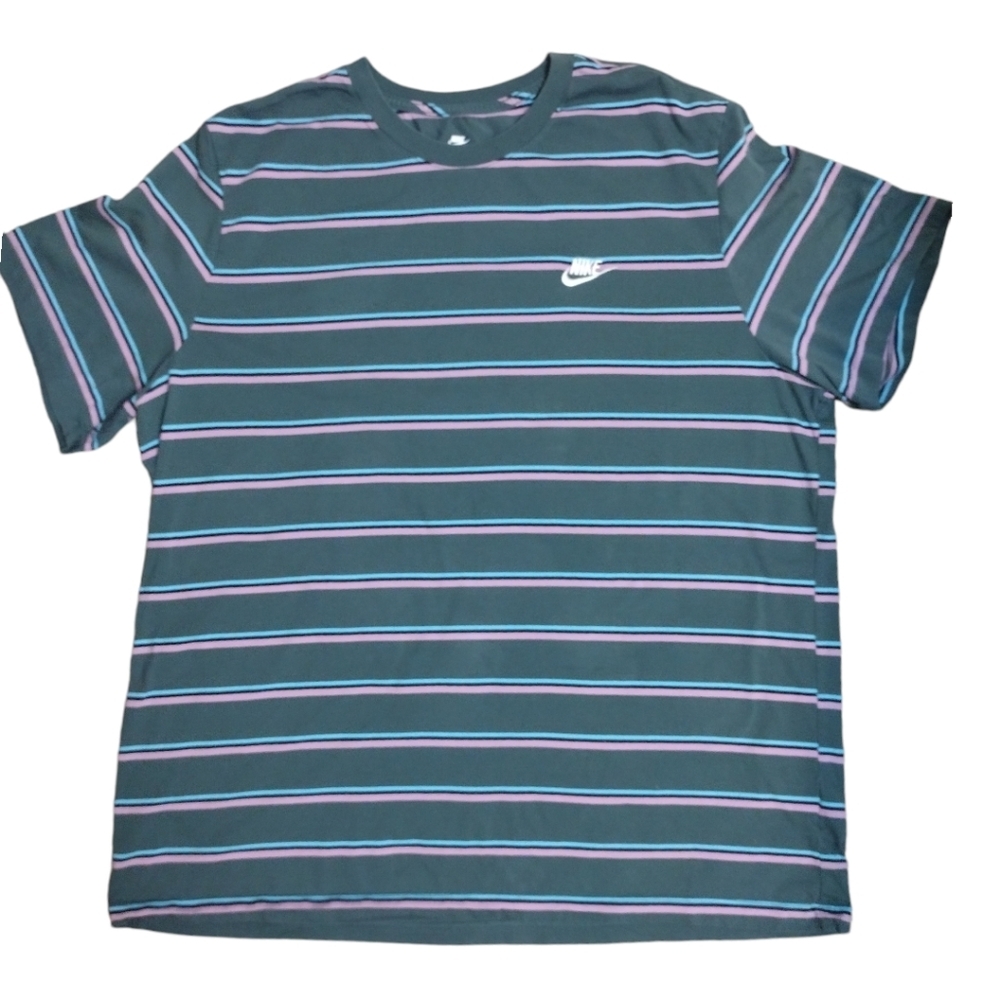 Nike Men's Streetwear "The Nike Tee"